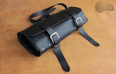 Sac à couteaux / pochette   CUIR DE VACHETTE NOIR( modèle 4)