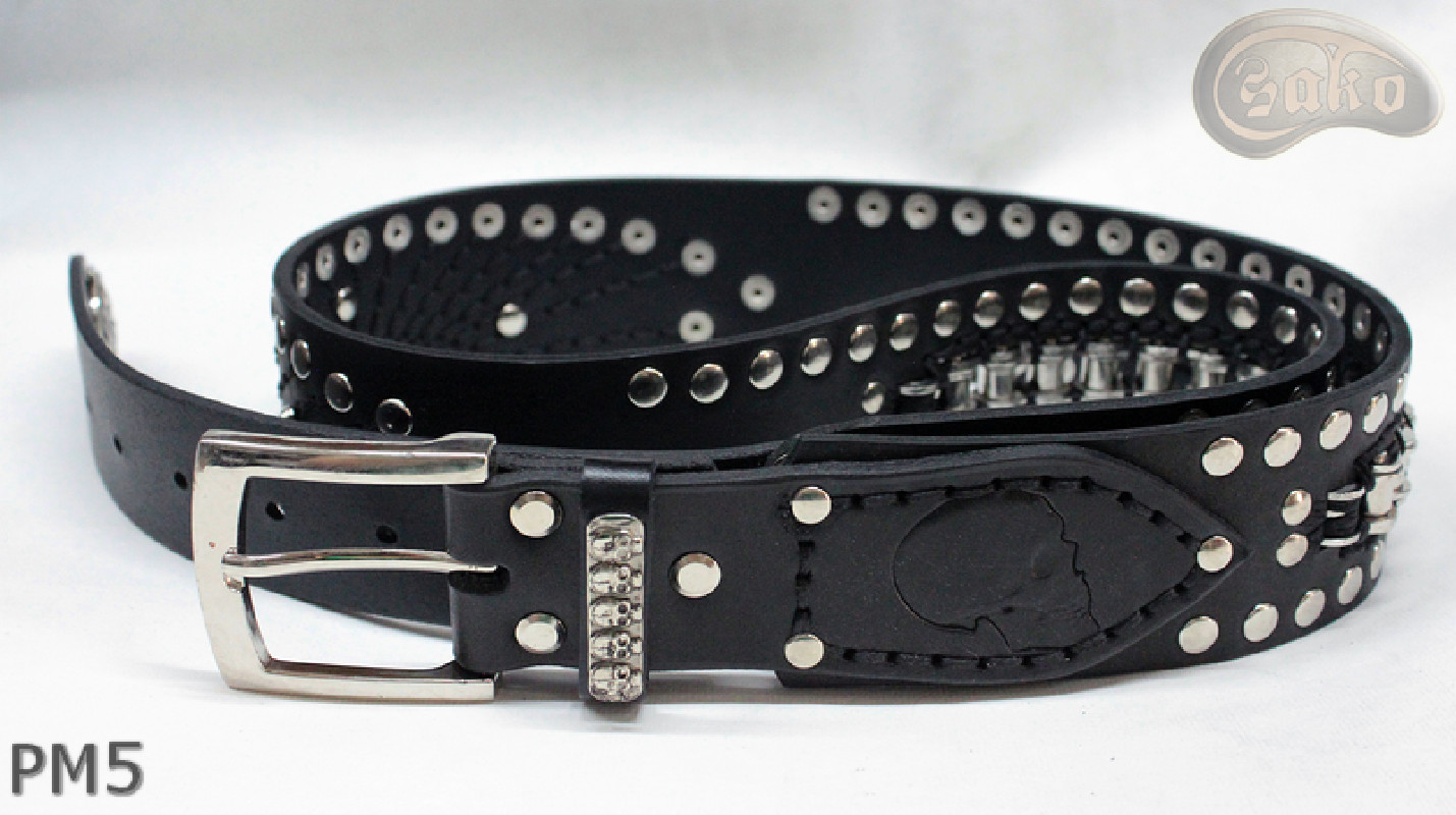 Ceinture en cuir PM5 pour pantalon style moto. LONGUEUR ~ 126 cm