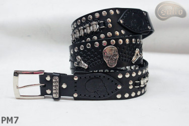 Ceinture en cuir PM7 pour pantalon style moto. LONGUEUR ~ 136 cm