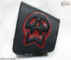 LEATHER SADDLEBAG S493 SKULL H-D SOFTAIL