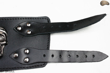 Bracelet en cuir B7 skull goth rock metal punk