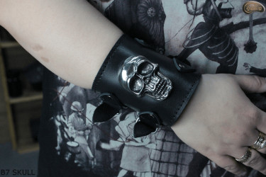 Bracelet en cuir B7 skull goth rock metal punk