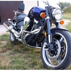 A bukócsőkiváló CUSTOM  YAMAHA XV 1700 WARRIOR
