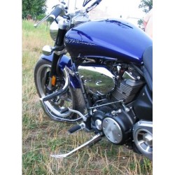 A bukócsőkiváló CUSTOM  YAMAHA XV 1700 WARRIOR